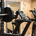 Апартаменти For Students Only - Pennine House In