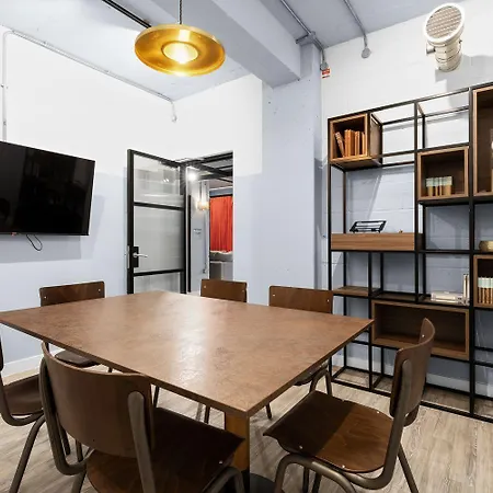 For Students Only - Pennine House In * Leeds (West Yorkshire)