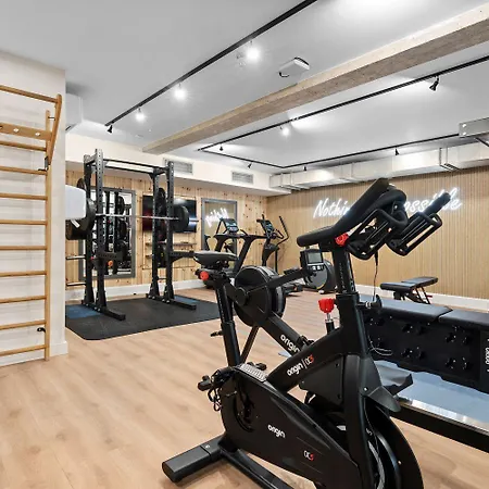 For Students Only - Pennine House In Leeds (West Yorkshire)