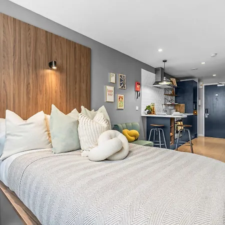 For Students Only - Pennine House In Apartment