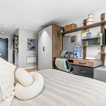 Appartamento For Students Only - Pennine House In *