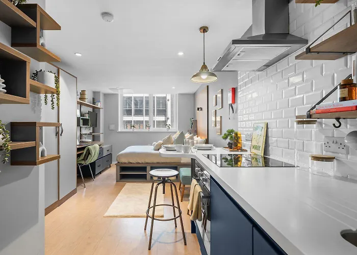 For Students Only - Pennine House In Apartment *