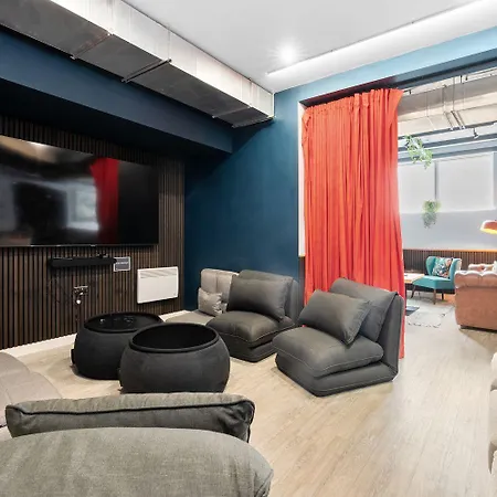 For Students Only - Pennine House In Διαμέρισμα