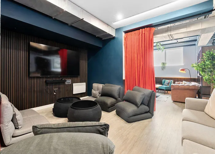 For Students Only - Pennine House In Апартаменти